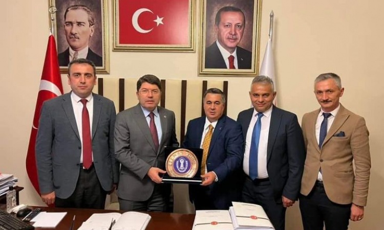 Akdeniz, AK Parti Grup Başkanvekili ve Bartın Milletvekili Yılmaz Tunç'u ziyaret etti 